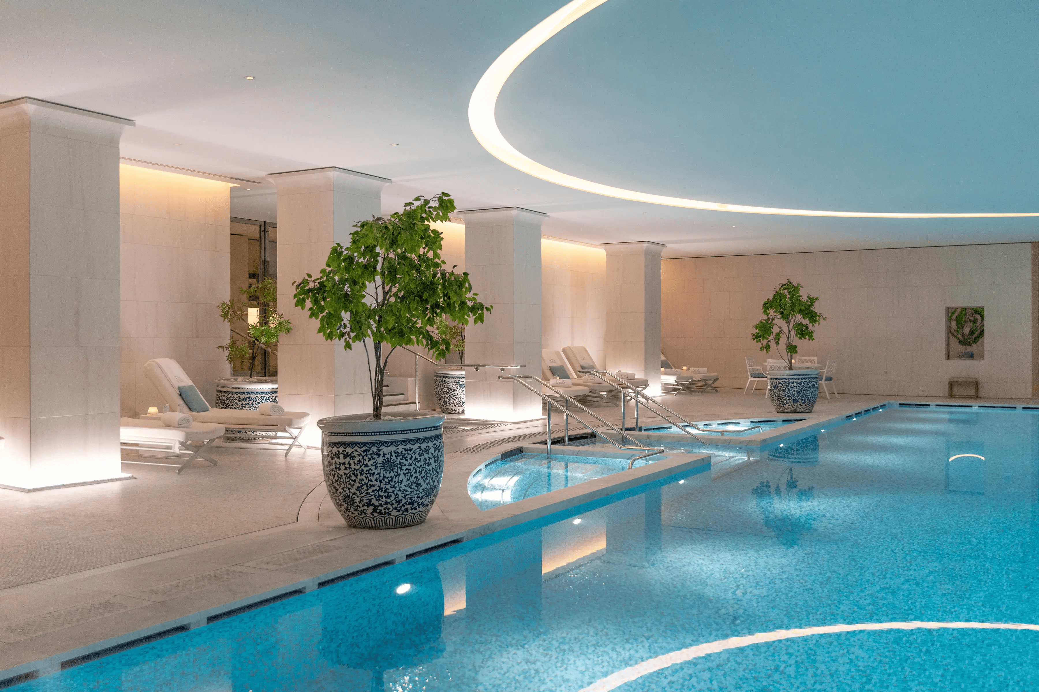 Le Peninsula Paris 5*