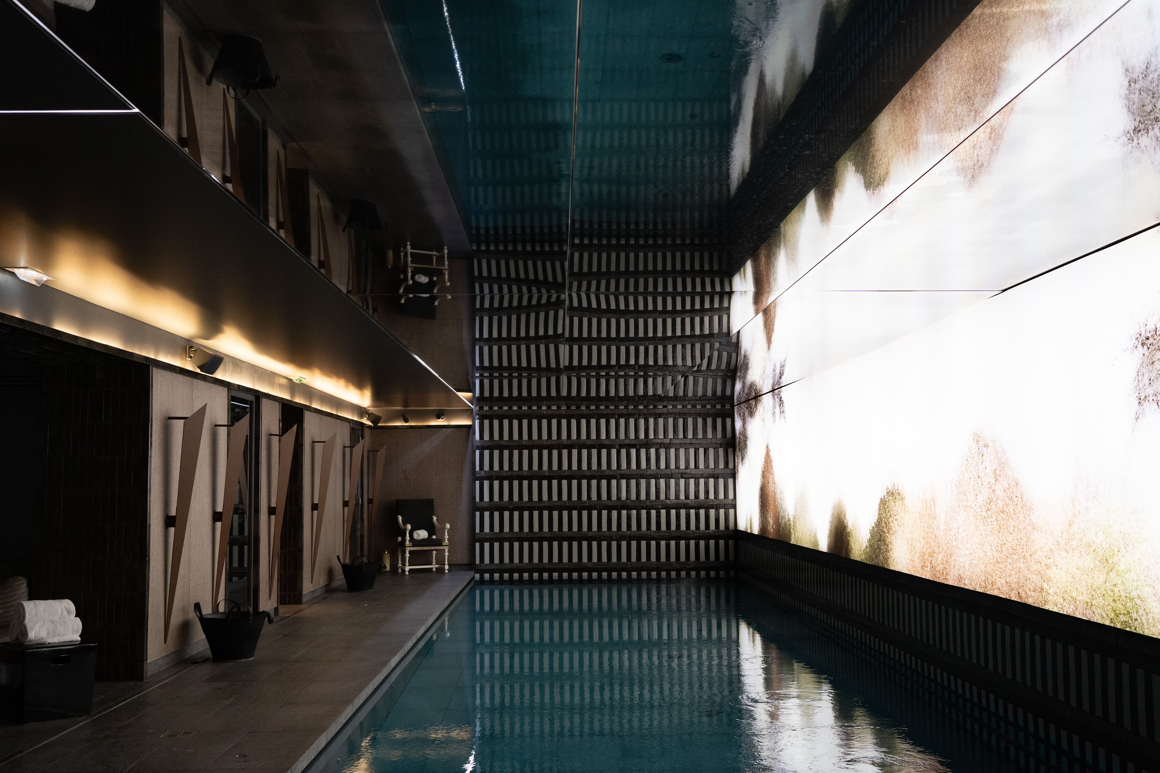 Vue intérieure du spa de Le Nolinski Paris